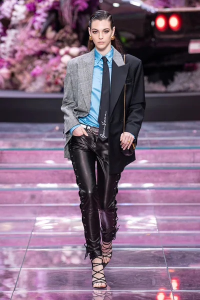 Look 5